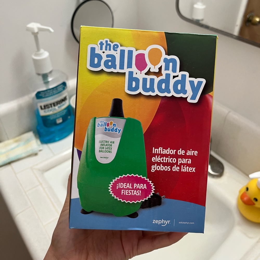 Balloon Buddy - Picture 3 of 3